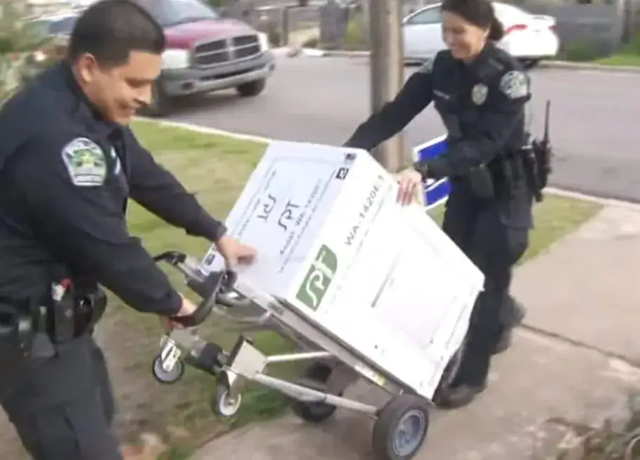 92-year-old calls 911 on thief. Cops report to scene and can’t ignore distressing sight in his home