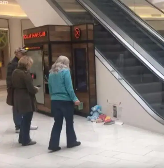 Man arrested for throwing 5-year-old boy off mall balcony reveals to police why he did it
