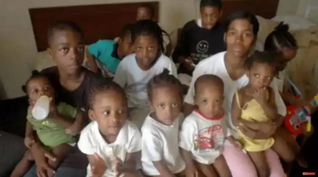 44-year-old mom dies from stage 4 cancer, leaves 11 children behind: ‘right now we’re on our own’
