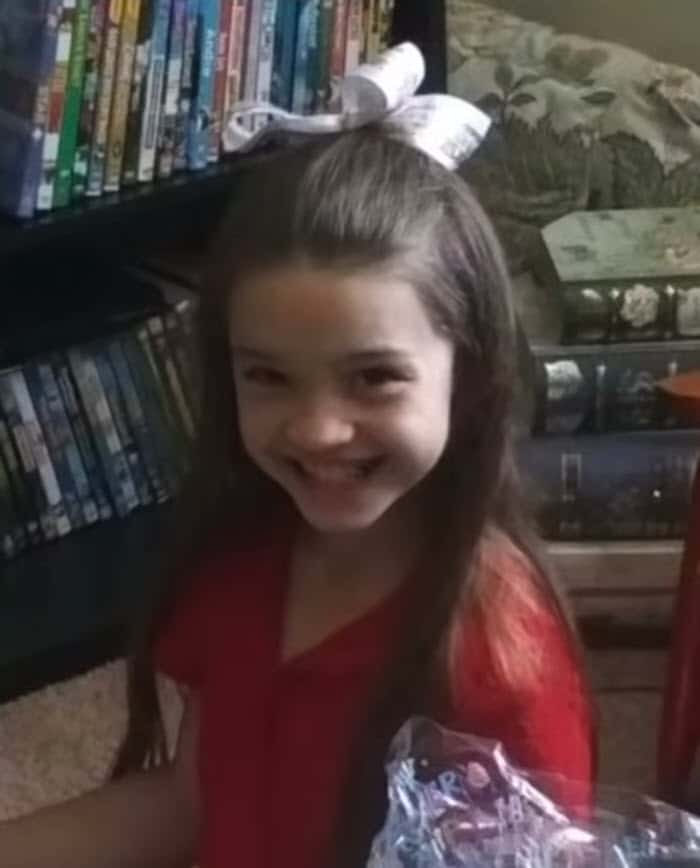 8-year-old ‘hero’ saves older sister from kidnapping as abductor tries to drive away