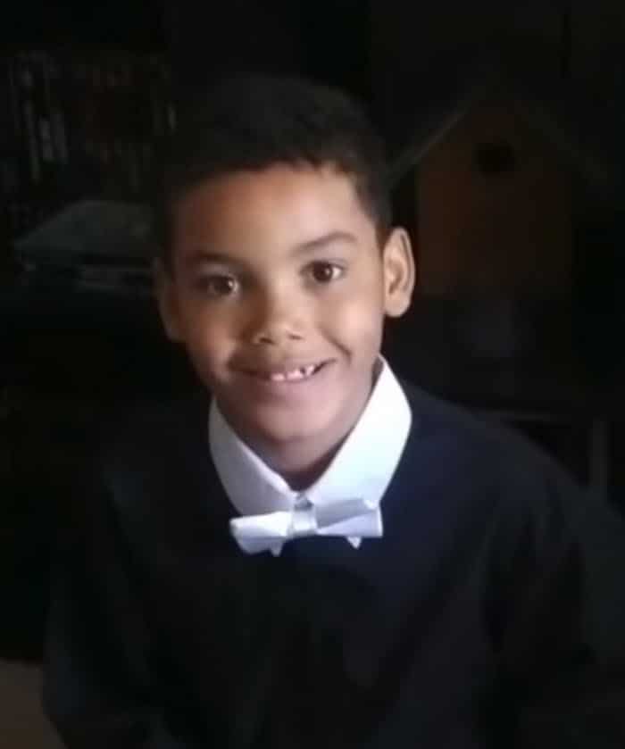 8-year-old ‘hero’ saves older sister from kidnapping as abductor tries to drive away