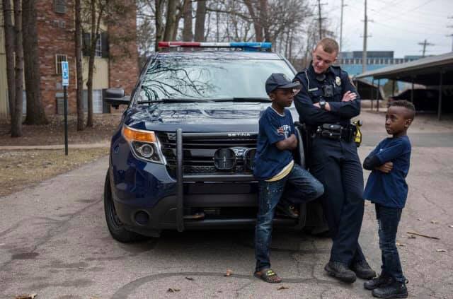 Bullied 9-year-old invites cop to his birthday party, officer arrives to learn no one else showed up for him
