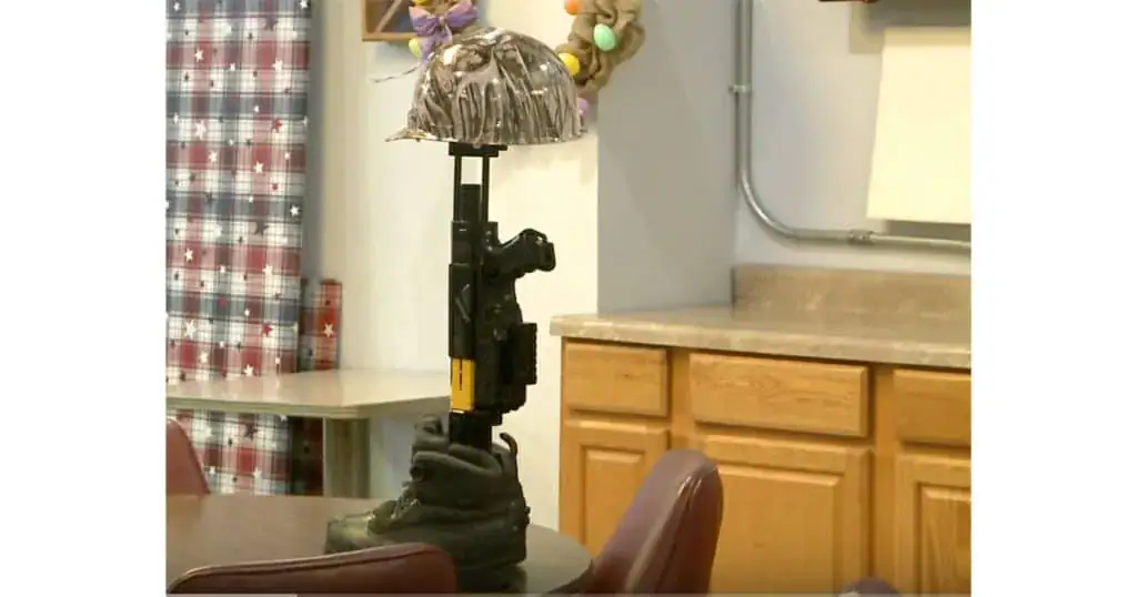 Principal suspends middler schooler after he sees the veterans memorial student created