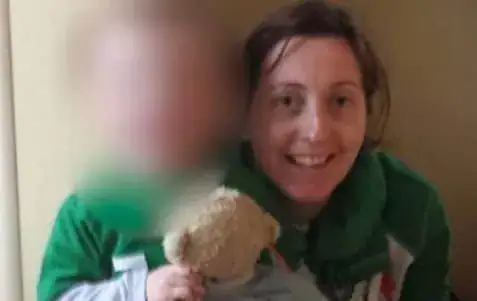 Mom-of-three to be buried cradling newborn son in her arms after hospital tragedy