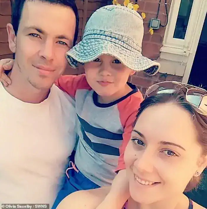 5,000 strangers stand in rain for hours to see if stem cells match for 5-year-old battling cancer