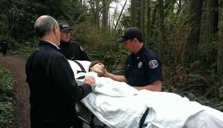 Firefighters roll dying 62-year-old forest ranger through the woods one last time