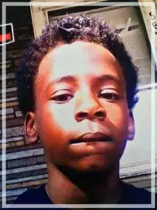 11-year-old boy waits at bus stop with little sister – only to sacrifice his own life to save hers