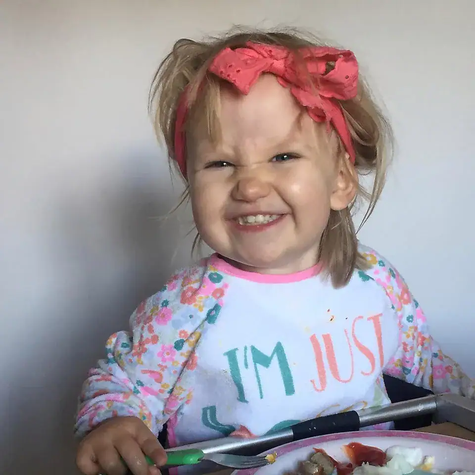 Heartbreaking final words age 2 girl told dad before she died just months after mom killed by cancer