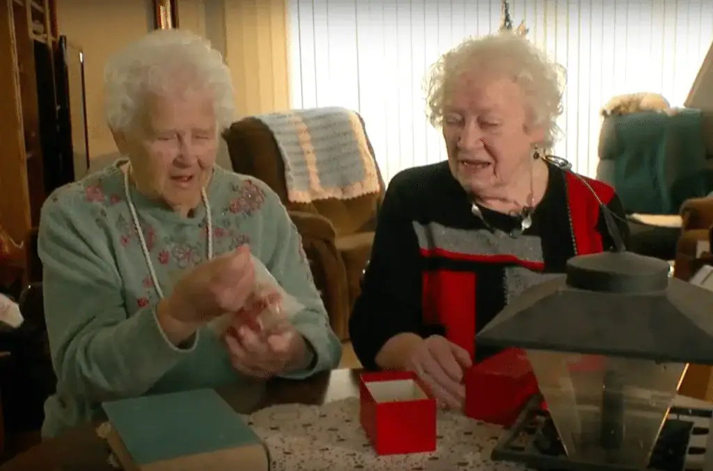 The 68-Year-Old Joke That Has Widowed Sisters Exchanging Same Fruitcake Every Year Since 1951
