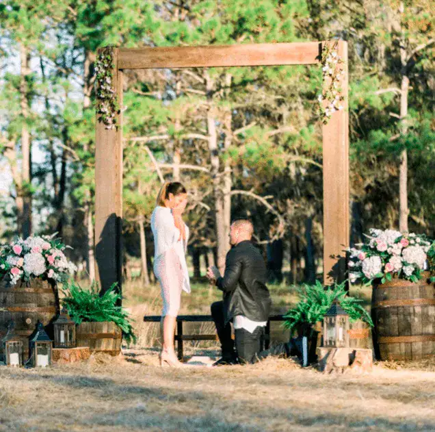 Tim Tebow takes a knee … to ask his girlfriend to marry him! — ‘I’m really blessed’