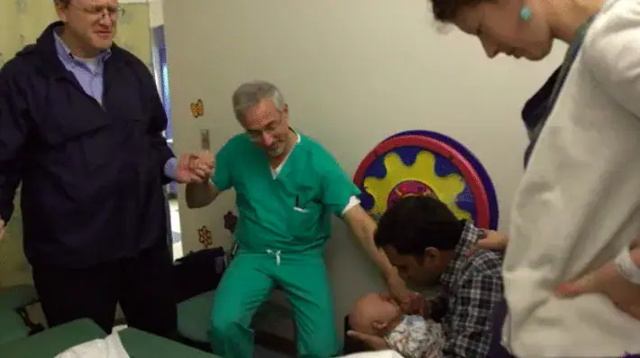 Mom takes one look at newborn son’s face and threatens to kill him, so nurse takes him home instead