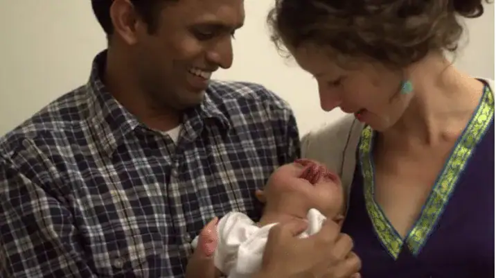 Mom takes one look at newborn son’s face and threatens to kill him, so nurse takes him home instead