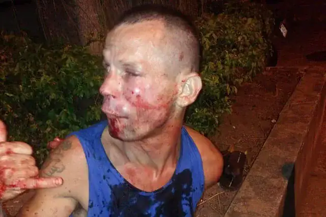 Robber tries to mug female MMA fighter – pays dearly for his mistake