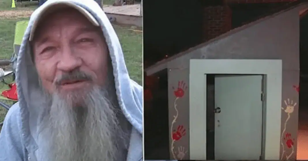 Kids meet a struggling Navy veteran sleeping in freezing cold, he doesn’t know they’ll change his life forever