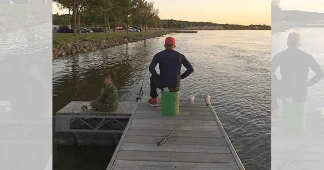 Stranger Spots Father And Son Fishing, Moments Later She Saw The Dad Jumping Into River