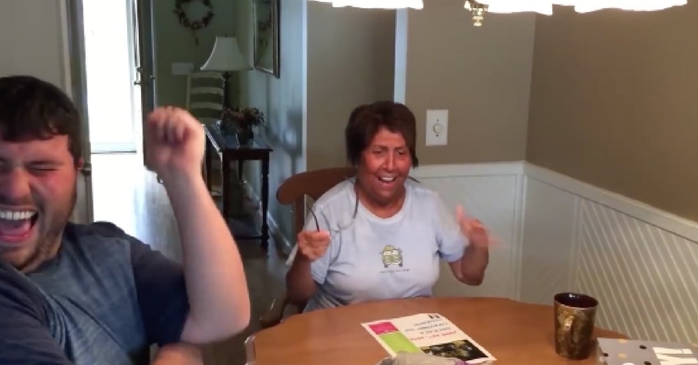 Siblings Give Single Mom Surprise Of A Lifetime. Her Reaction Is Priceless