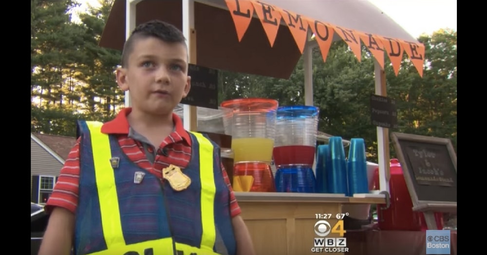 6-Yr-Old Starts Lemonade Stand, But When Cops Hear Why They Immediately Take Action