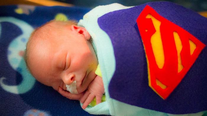 Volunteers at a premature baby hospital decided to make their patients’ first Halloween extra special! Image credits: Faces You Love Photography