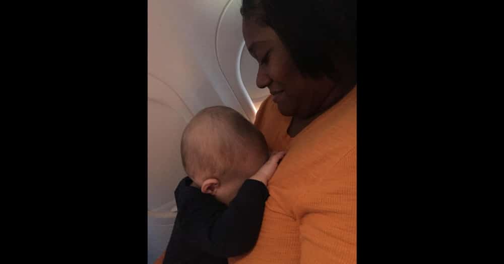 Fussy Baby Crawls Into Stranger’s Lap On Plane. What Happens Next Is Going Viral
