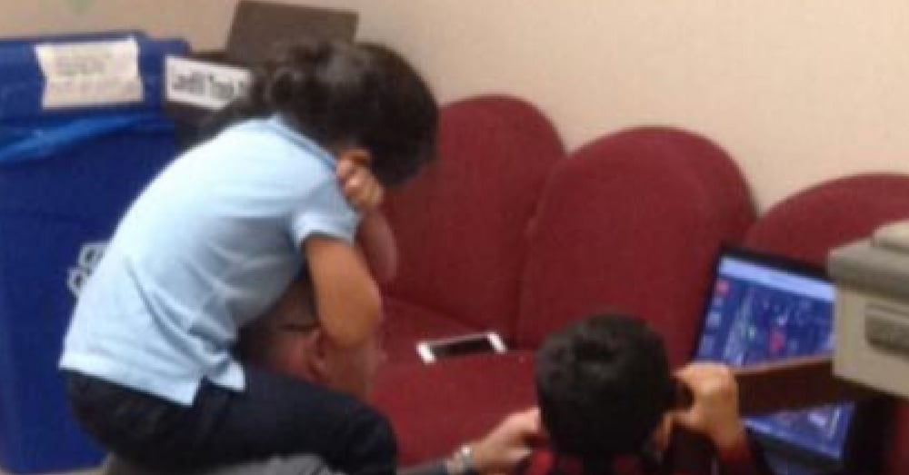 Single Mom’s Babysitter Cancels So She Takes Kids To Exam. Then She Walks Out To Amazing Scene