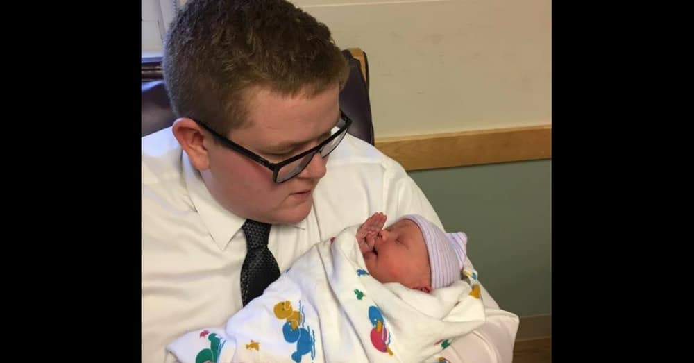 Teen Goes To Hospital To Meet New Niece But Its What He Wore That