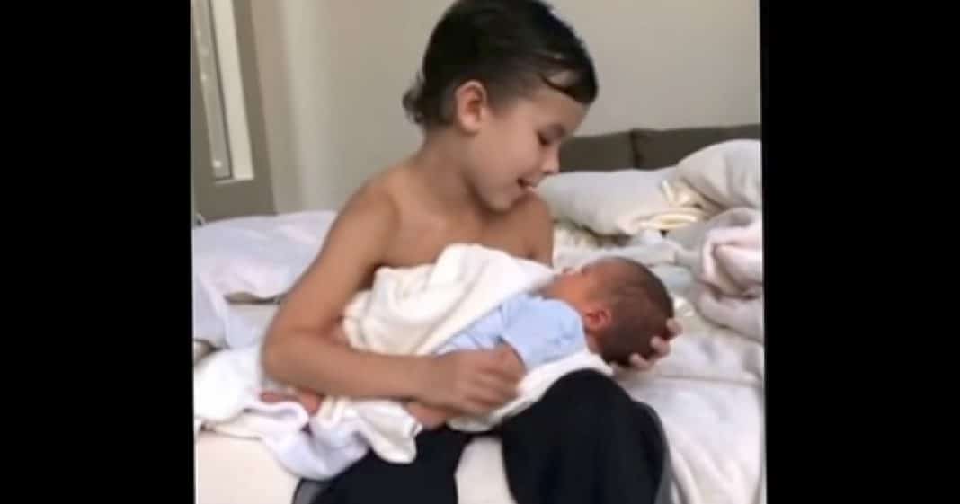 Mom Leaves 6-Year-Old Alone With Newborn Baby…What Happens Next Is Going Viral