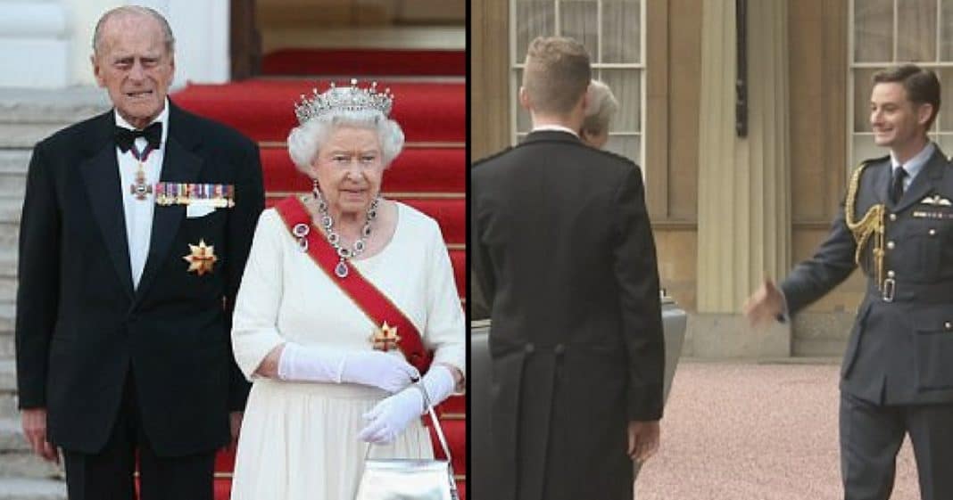 Palace In A Frenzy After Queen Calls Entire Household To Emergency Meeting…