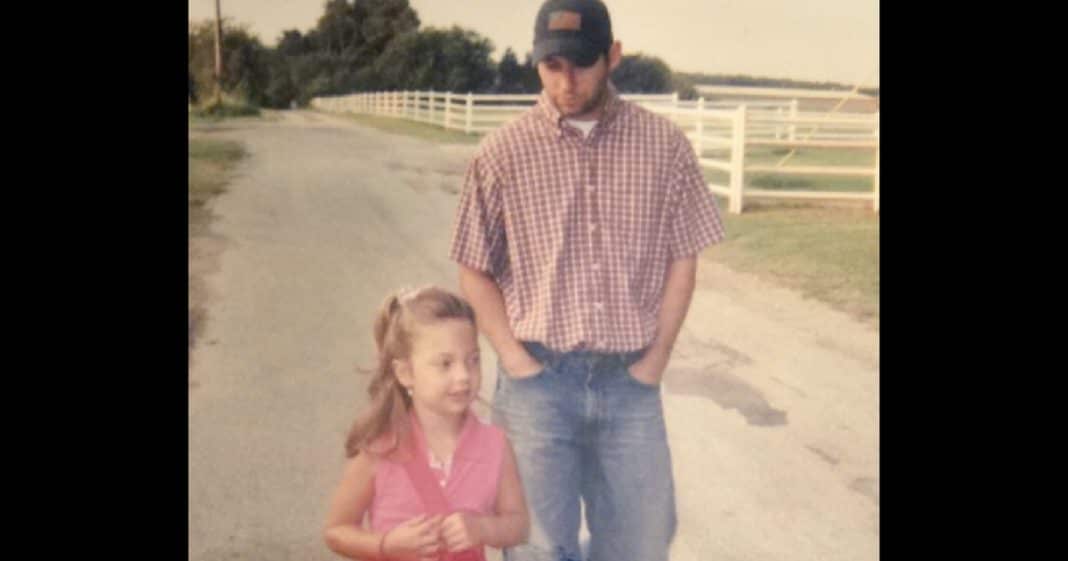 Dad And Daughter Recreate 1st Day Of School Pic On Her Last Day Of High School