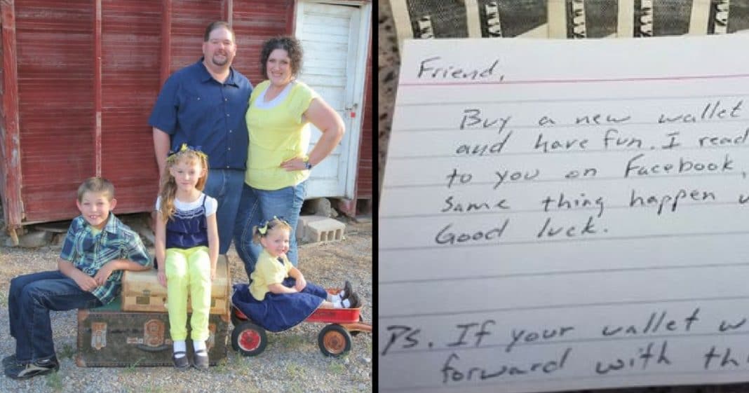 Mom Thinks Stranger Found Son’s Wallet, But When She Reads The Note She Bursts Into Tears