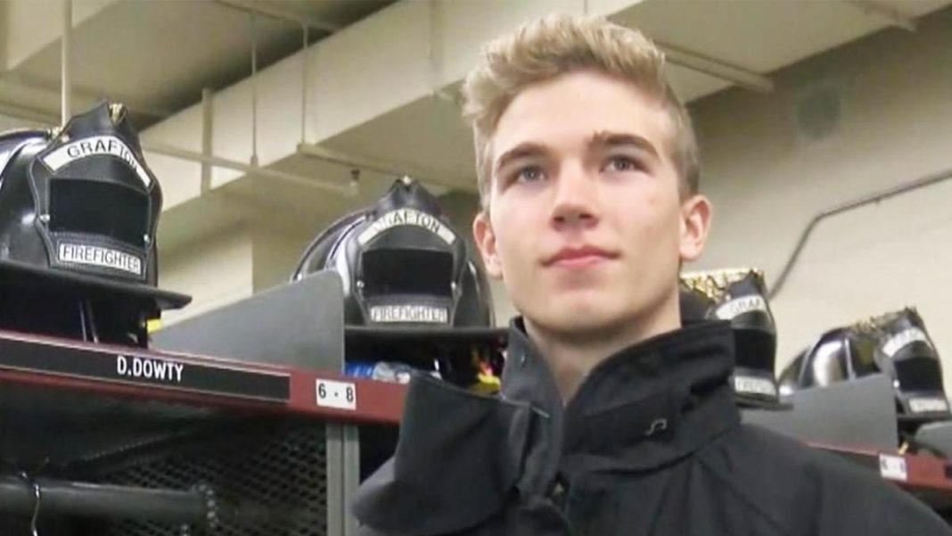 Man Aged 18 Becomes Town’s Youngest Firefighter, 1 Month Later Miraculously Saves Co-Worker’s Life