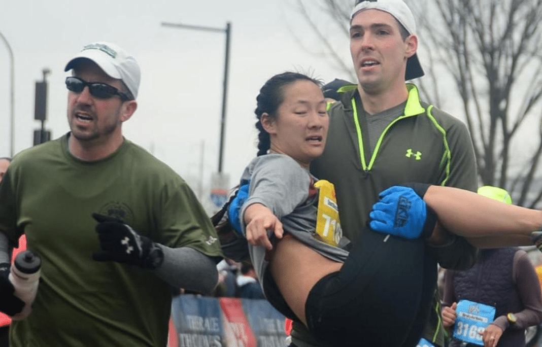Woman Nearly Collapses During Marathon, 3 Strangers Selflessly Carry Her Across Finish Line