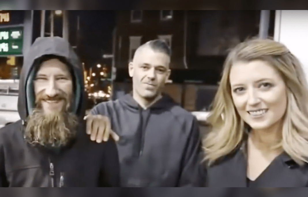 $400K Raised For Homeless Vet After He Gave Last $20 To Help Stranded Couple, Now He’s Back On The Streets