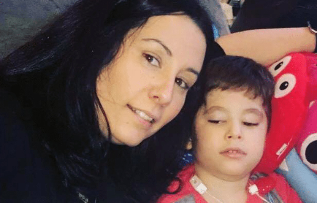 Age 6 Boy Passes Away In Mom’s Arms After She Tells Him It’s OK To Let Go: ‘Say Goodbye To Mommy’