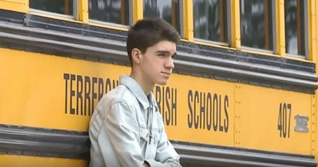 Teen rejected and laughed at right before homecoming – days later, he sees 13 girls standing in front of him